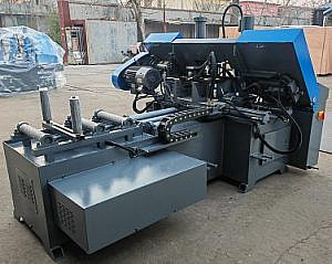 Фото 17 - MetalTec BS 300 CA автоматический колонный ленточнопильный станок.
