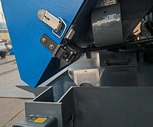 Фото 18 - MetalTec BS 400 CA автоматический колонный ленточнопильный станок.